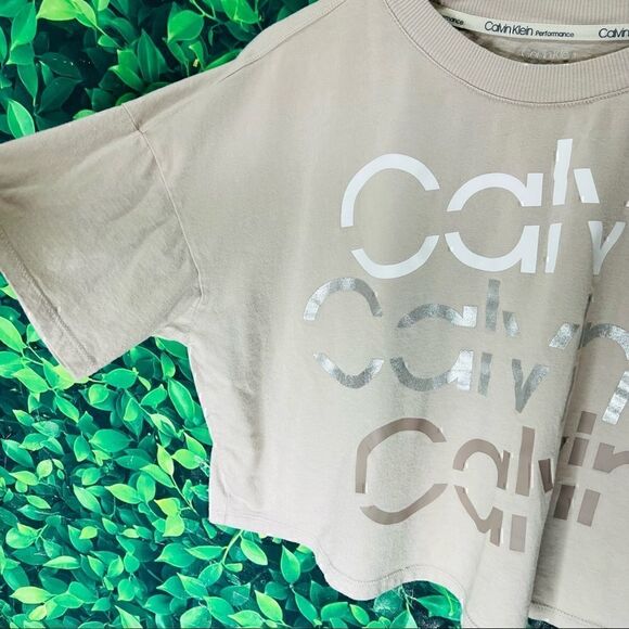 Calvin Klein Performance pink / blush cropped style top size M - Picture 6 of 11